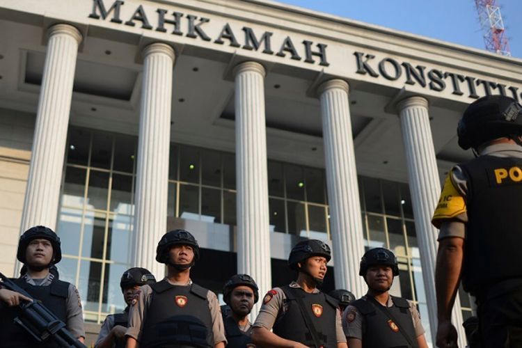 Tak Cuma Menteri, MK Putuskan Wakil Menteri Dilarang Rangkap Jabatan