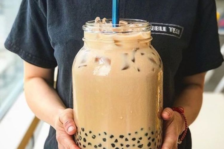 Minuman Favorit Anak Muda, Tapi Sehat Nggak Sih? Ini Fakta Dibalik Minuman Boba yang Jarang Disadari!