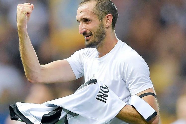 Gak Cuma Jago Gocek! 5 Bintang Sepak Bola Ini Punya Gelar Master hingga Doktor