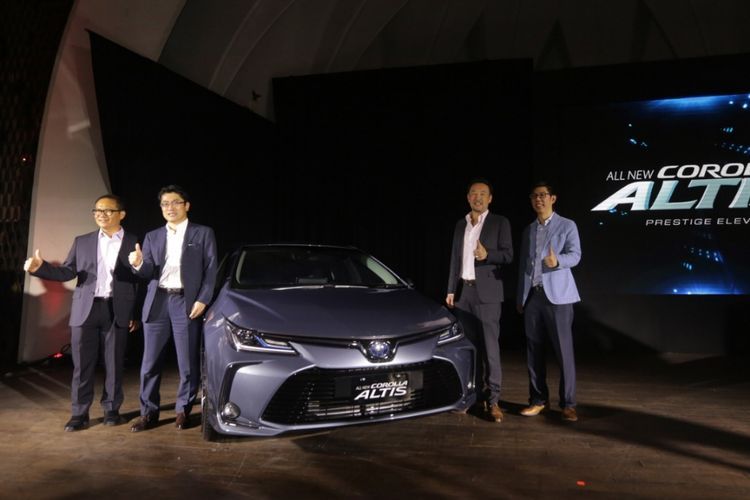 Update Harga Toyota Corolla Altis Second Tahun 2015 yang Bisa Masuk Radar Pilihanmu, Worth It Gak?