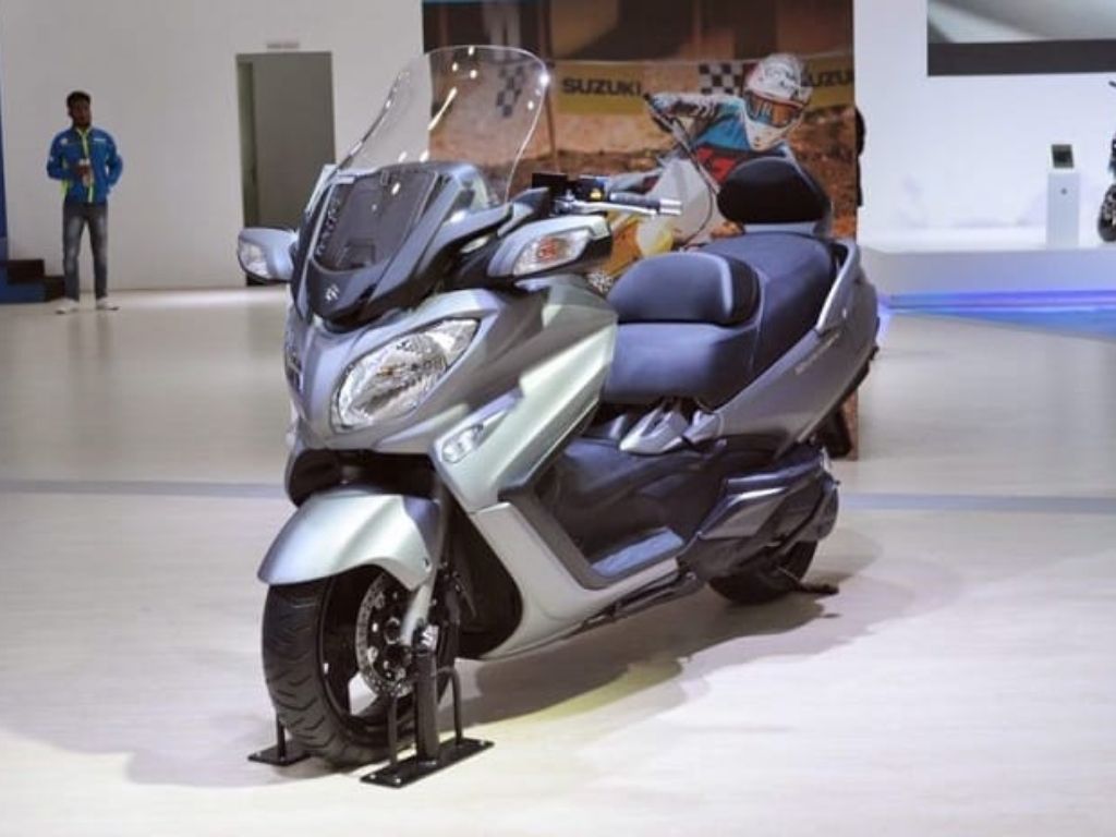 Mengintip Harga Motor Suzuki Burgman Terbaru 2025 yang Jarang Terlihat di Jalanan, Worth It Gak Sih?