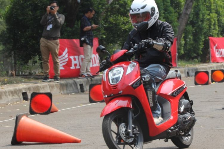 Mengulik Kelebihan Honda Genio Terbaru yang Jarang Dilirik beserta Harganya, Layak Gak Sih?