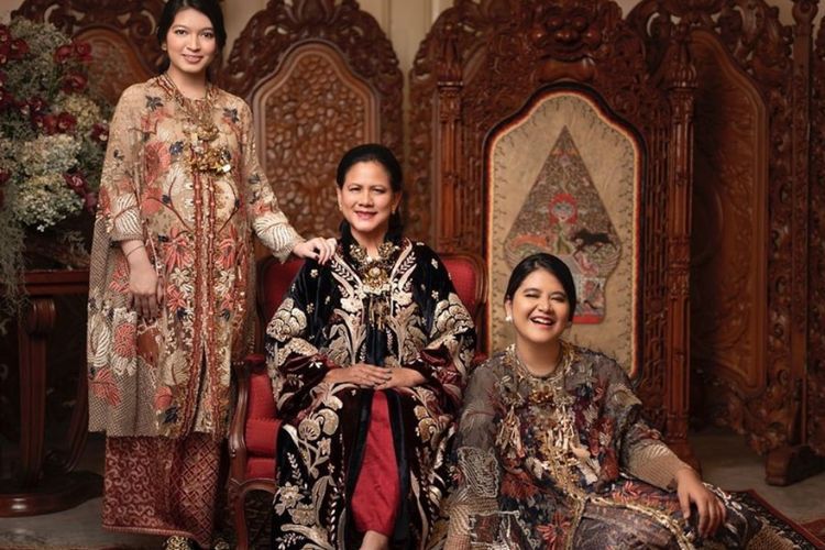 Intip Hasil Pemotretan Iriana Jokowi, Kahiyang, dan Selvi Ananda