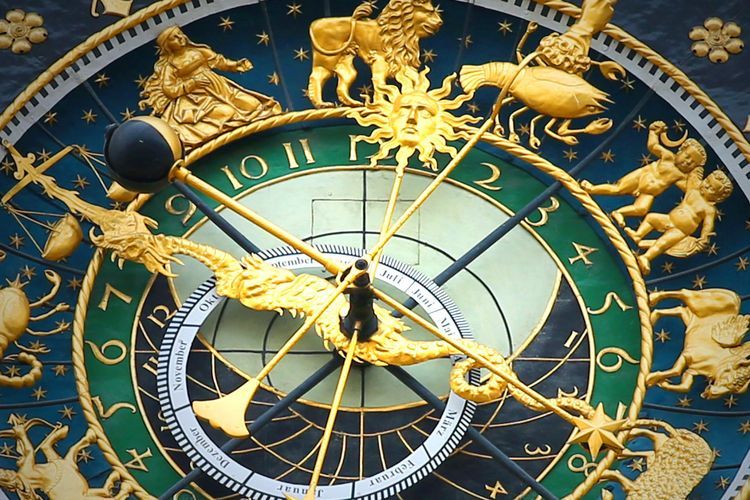 Ramalan Zodiak 8 Agustus 2025: Capricorn Jangan PHP, Leo Aktif dalam Cinta, Gimana yang lain?