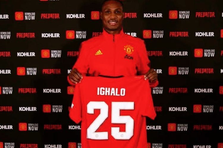 Bikin Garuk Kepala! 6 Transfer Paling Absur Manchester United yang Gak Masuk Akal