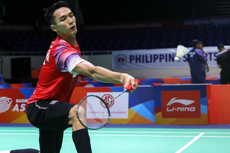 Cara Memegang Raket dalam Bulutangkis yang Baik dan Benar untuk Pemula