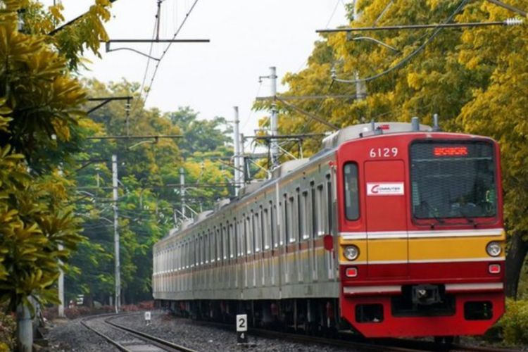 Kaca KRL Pecah Lukai Penumpang Usai Dilempar OTK, Begini Kronologinya