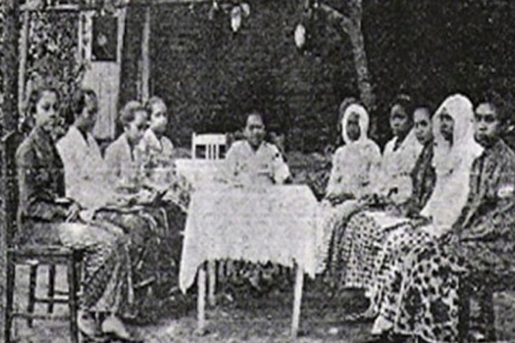 Jejak Panjang Gerakan Perempuan Indonesia, dari Kongres 1928 hingga Sarinah