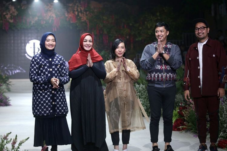 Parade Penutupan Fashion Rhapsody Beri Pesan Untuk Cintai Lingkungan
