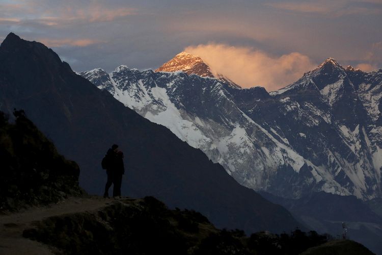 10 Gunung Tertinggi di Dunia yang Jadi Impian Para Pendaki untuk Ditaklukkan!