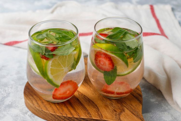 17 Ide Nama Usaha Infused Water yang Bikin Bisnis Makin Segar!