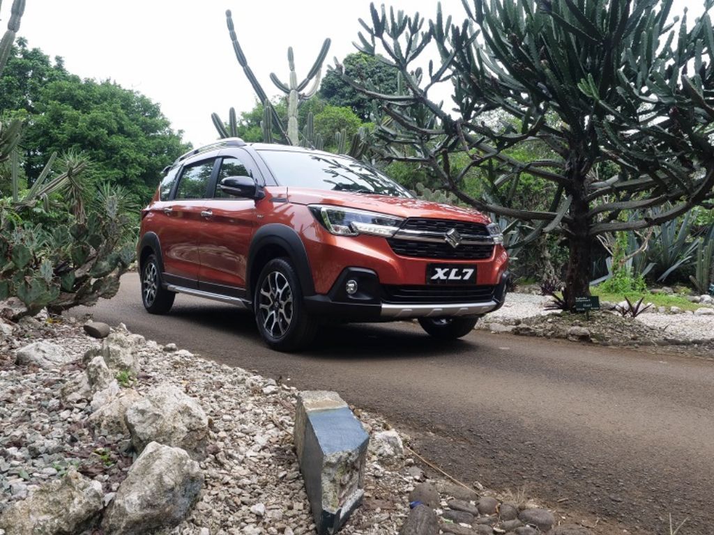 Update Harga Suzuki XL7 Hybrid Terbaru Juni 2025 yang Bisa Kamu Jadikan Mobil Keluarga Andalan!