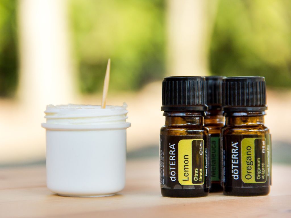 Cara Alami Mengatasi Kuku yang Tiba-Tiba Menguning dengan Oregano Oil