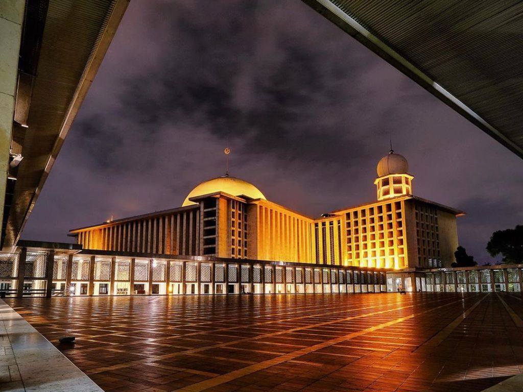 6 Destinasi Wisata Religi Muslim di Jakarta: Menemukan Kedamaian di Balik Gedung Pencakar Langit!