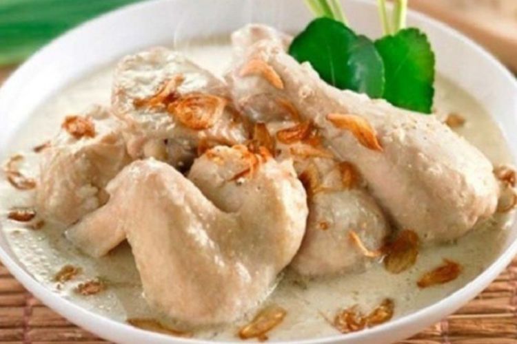 Berapa Kalori Opor Ayam? Ini Fakta Lengkapnya dan Tips Makan Aman untuk Diet!