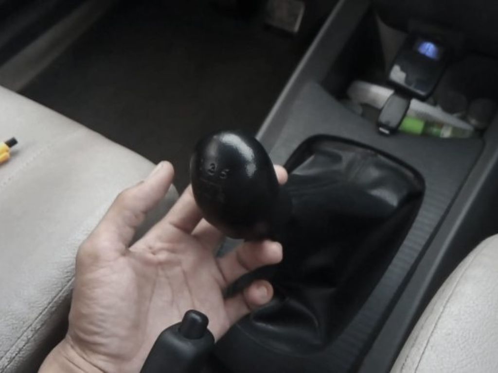 Kenapa Gigi Mundur Toyota Avanza Susah Masuk? Ini 5 Penyebab yang Bisa Kamu Pahami