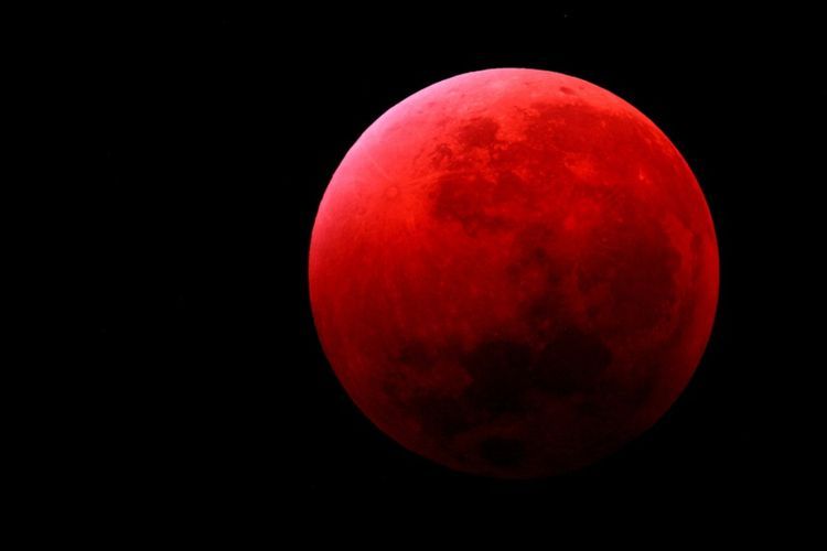 Mitos dan Fakta di Balik Fenomena Blood Moon