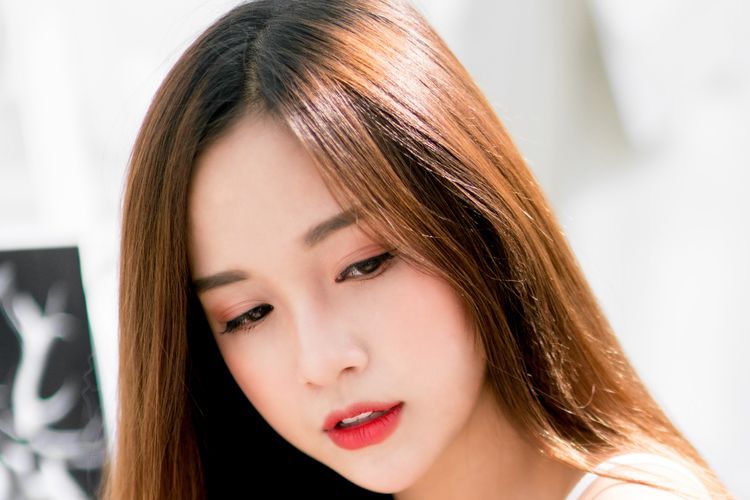 Jangan Cuma Moisturizer, Pakai Produk Ini Kalau Kamu Mau Punya Wajah “Glass Skin”