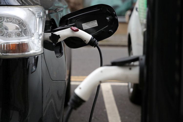Mobil Listrik AION UT Siap Diperkenalkan di GIIAS 2025, Intip Spesifikasi dan Fiturnya di Sini!