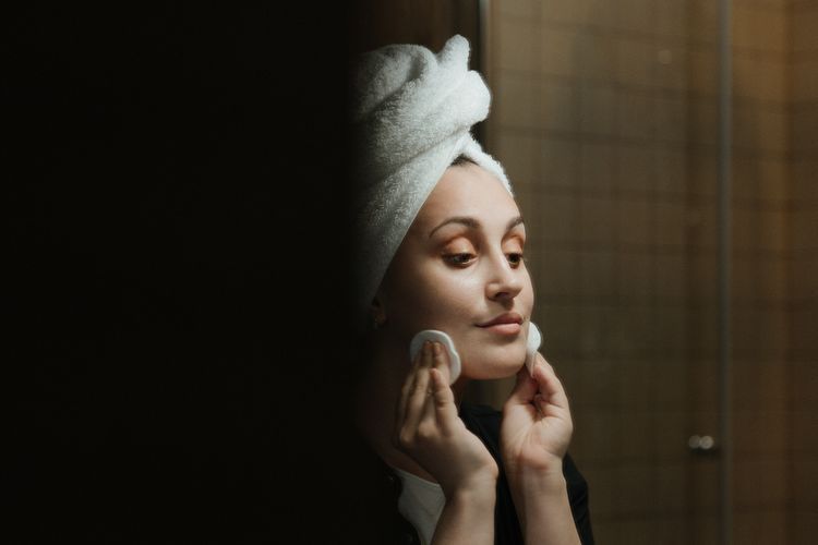 Viral! Tren Skincare Lemak Sapi dan Sperma Salmon, Aman atau Berbahaya?