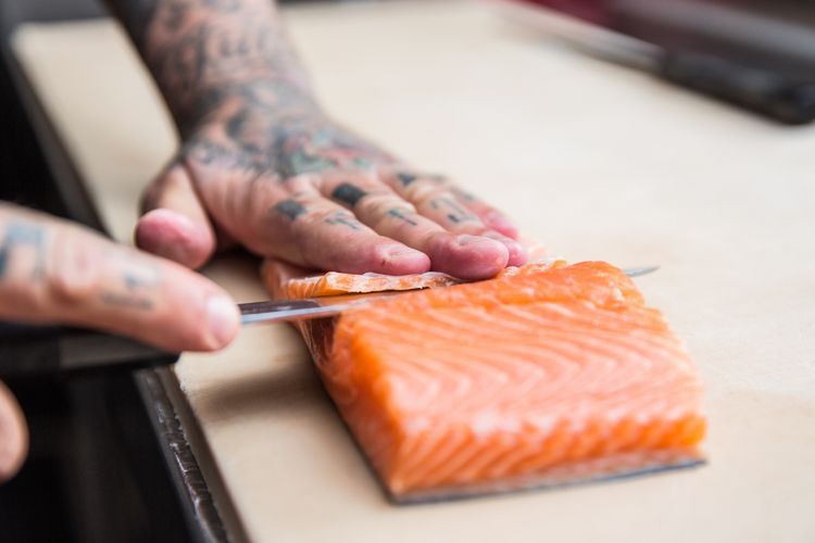 Sushi dan Sashimi Bisa Picu Risiko Kesehatan, Ini Temuan Ilmuwan