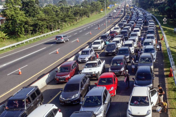 Cegah Kenaikan Kasus Covid-19, DPR Minta Masyarakat Kurangi Mobilitas saat Libur Imlek