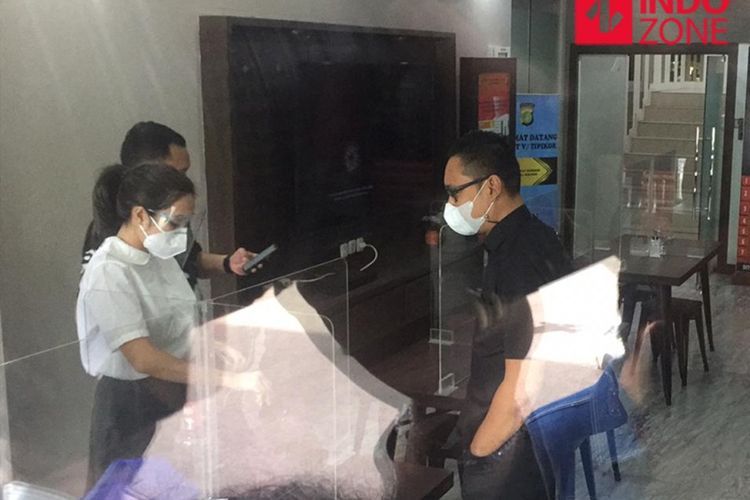 Sudah 6 Jam Lebih, Gisel Masih Diperiksa Polda Metro Terkait Video Porno