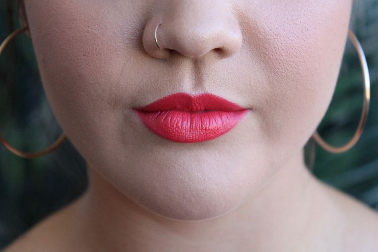 Atasi Bibir Kering, Berikut Ini Rekomendasi Lip Cream yang Cocok saat Musim Hujan