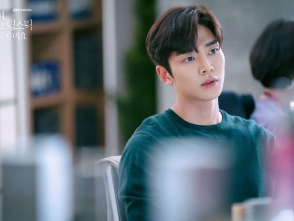 Rowoon Tunda Wamil di Bulan Juli 2025, Ternyata Ini Penjelasannya!