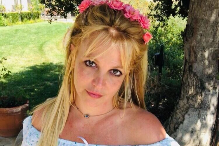 Britney Spears Hapus Instagram Usai Diterpa Kontroversi, Keluarga Makin Cemas