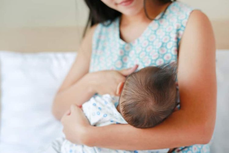 Tips Puasa untuk Ibu Menyusui agar ASI Tetap Lancar