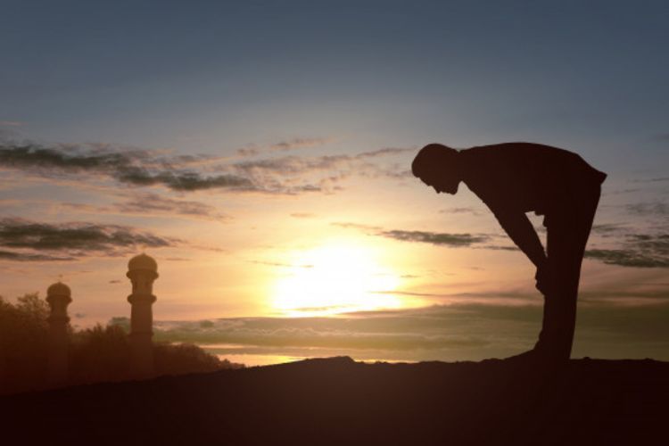 Hukum Menunda Sholat Tanpa Alasan yang Syar i, Ini Penjelasan Dalilnya!