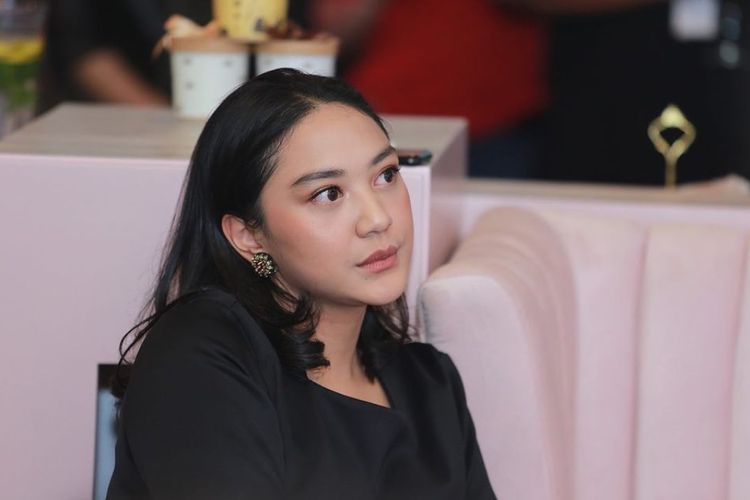 Ngaku ke Boy William Cuci Baju Sendiri saat Kuliah di AS, Putri Tanjung Trending Twitter