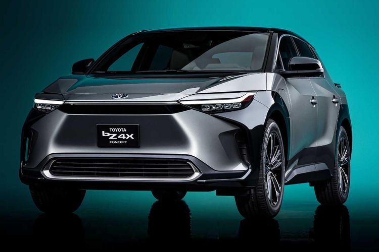Bos Toyota Merasa Kesepian, Takut Semua Orang Pakai Mobil Listrik