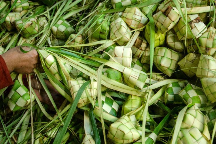 Mengenal Tradisi Lebaran Ketupat di Jawa: Arti dan Sejarahnya!