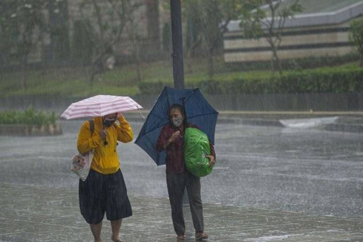Peringatan BMKG: Hujan Lebat Guyur Sejumlah Kota Indonesia Hari Ini