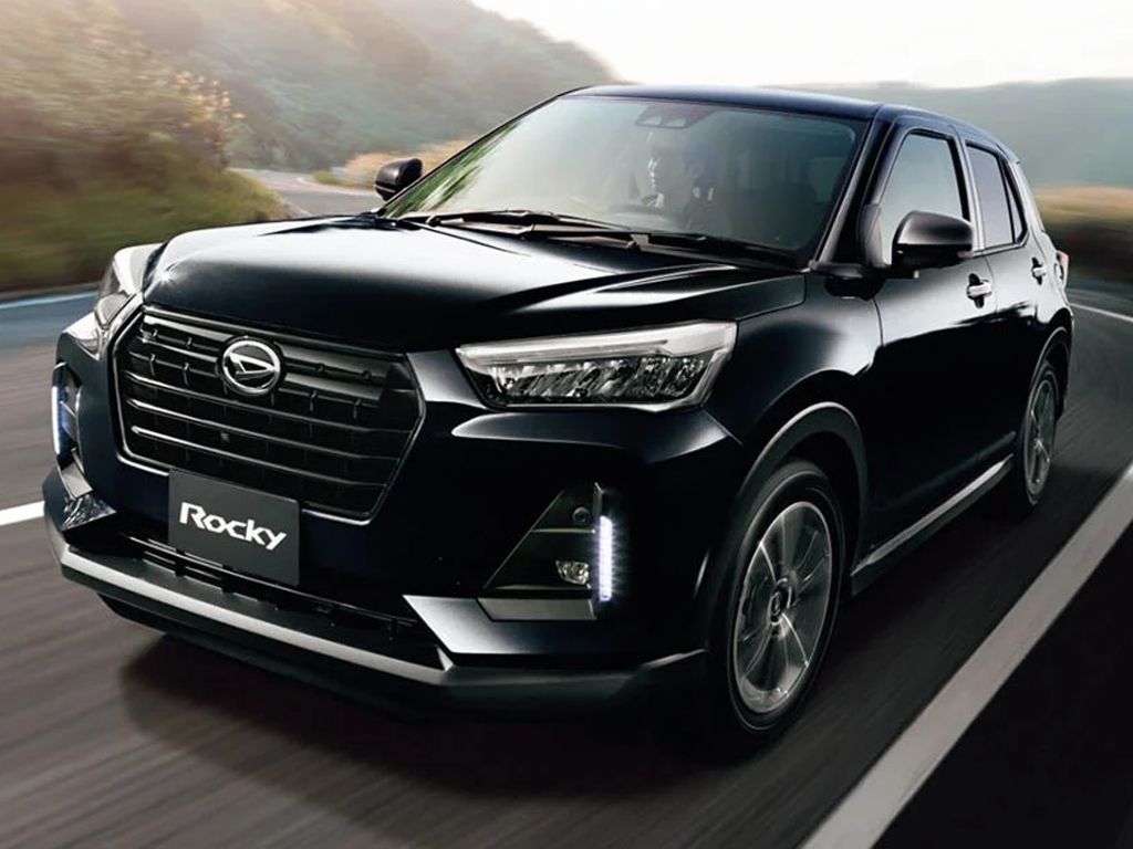 Update Harga Daihatsu Rocky R CVT ADS Terbaru 2025, Mending Mana sama Raize?