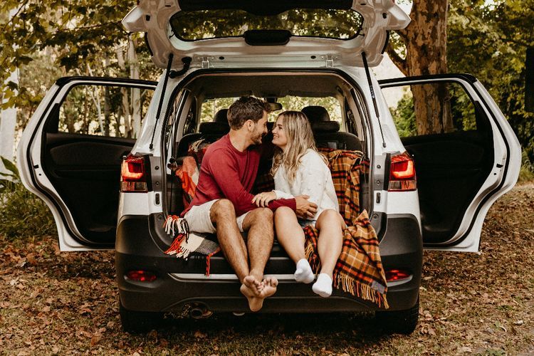 5 Tipe MBTI Cowok yang Selalu Punya Cara Baru Bikin Pasangan Happy