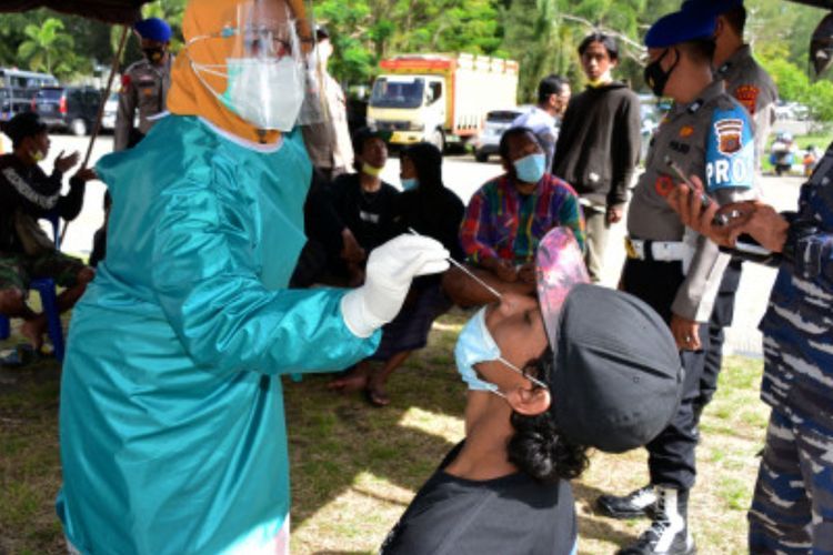 3 Warga Pancur Batu Reaktif COVID-19 Usai Aktivitas di Pasar Tanpa Masker