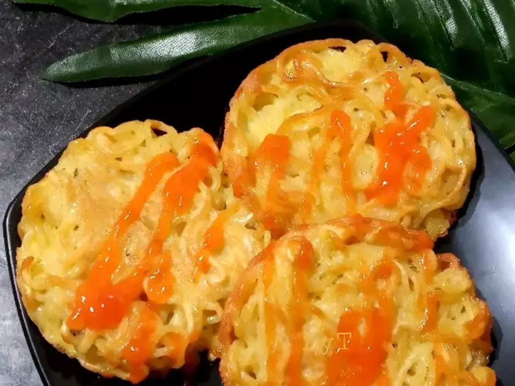 17 Ide Nama Usaha Martabak Mie yang Unik dan Bikin Pelanggan Penasaran