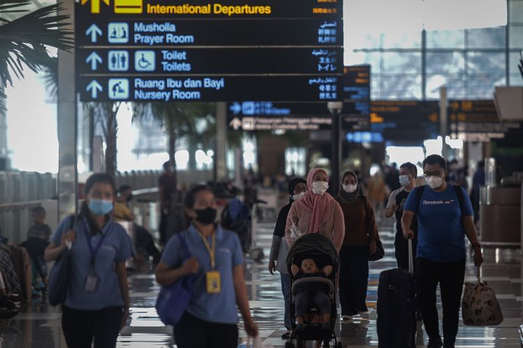 Tak Hanya Naik Pesawat, Ada Kemungkinan Semua Moda Transportasi Wajib PCR!
