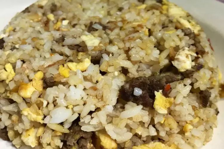Sarapan Hari Ini Buat Nasi Goreng Daging Cincang di Rumah Yuk