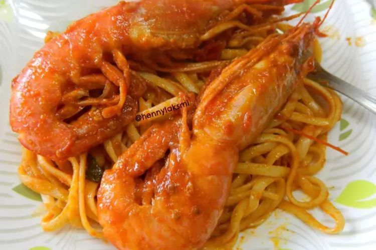 Pagi Ini Buat Linguine Udang Saus Tomat Yuk