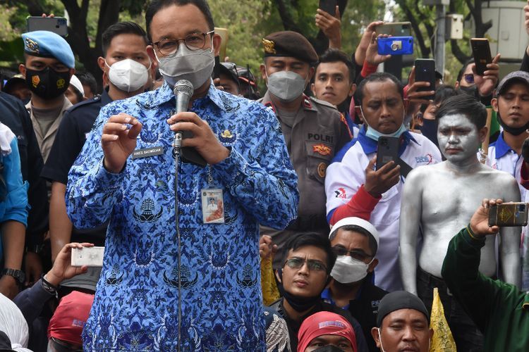Resmi! Anies Naikan UMP DKI 2022 Jadi 5,1 Persen atau Rp225 Ribu