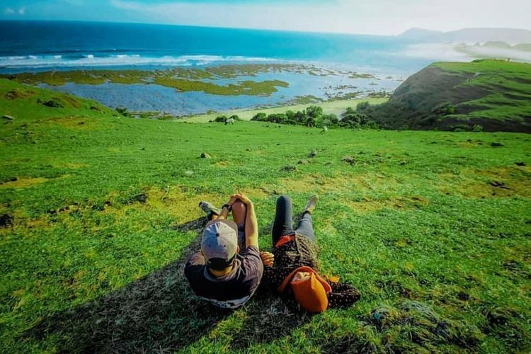 Bukit Merese: Tempat Paling Tepat Lihat Sunset Terindah di Lombok