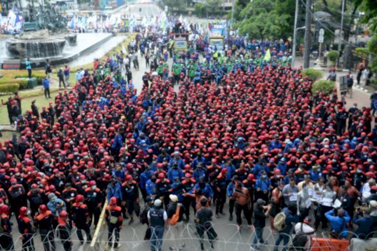 Ada Demo Buruh di Depan Gedung DPR RI Hari Ini, 1.464 Petugas Gabungan Dikerahkan