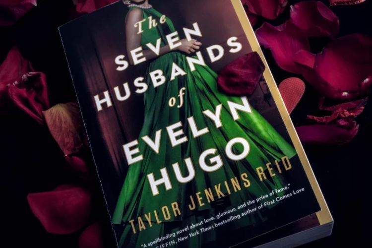 Netflix Sedang Menggarap Film The Seven Husbands of Evelyn Hugo , Novel Terlaris