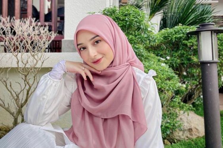 Urutan Make Up Simple untuk Pelajar, Tampil Fresh dan Natural Seharian