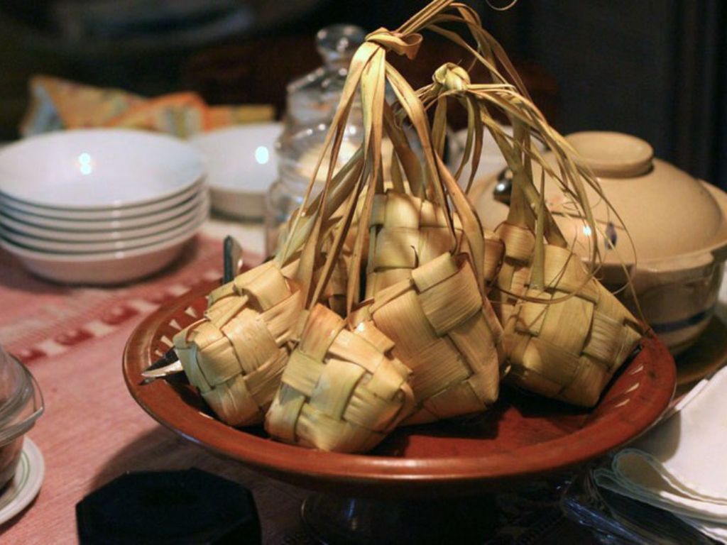 Kenapa Lebaran Identik dengan Ketupat? Ternyata Ada Jejak Sunan Kalijaga di Baliknya