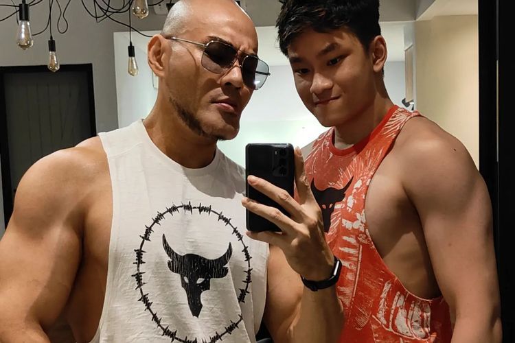 Deddy Corbuzier Geli Pertama Kali Gendong Anaknya saat Lahir: Benyek-benyek, Banyak Lendir
